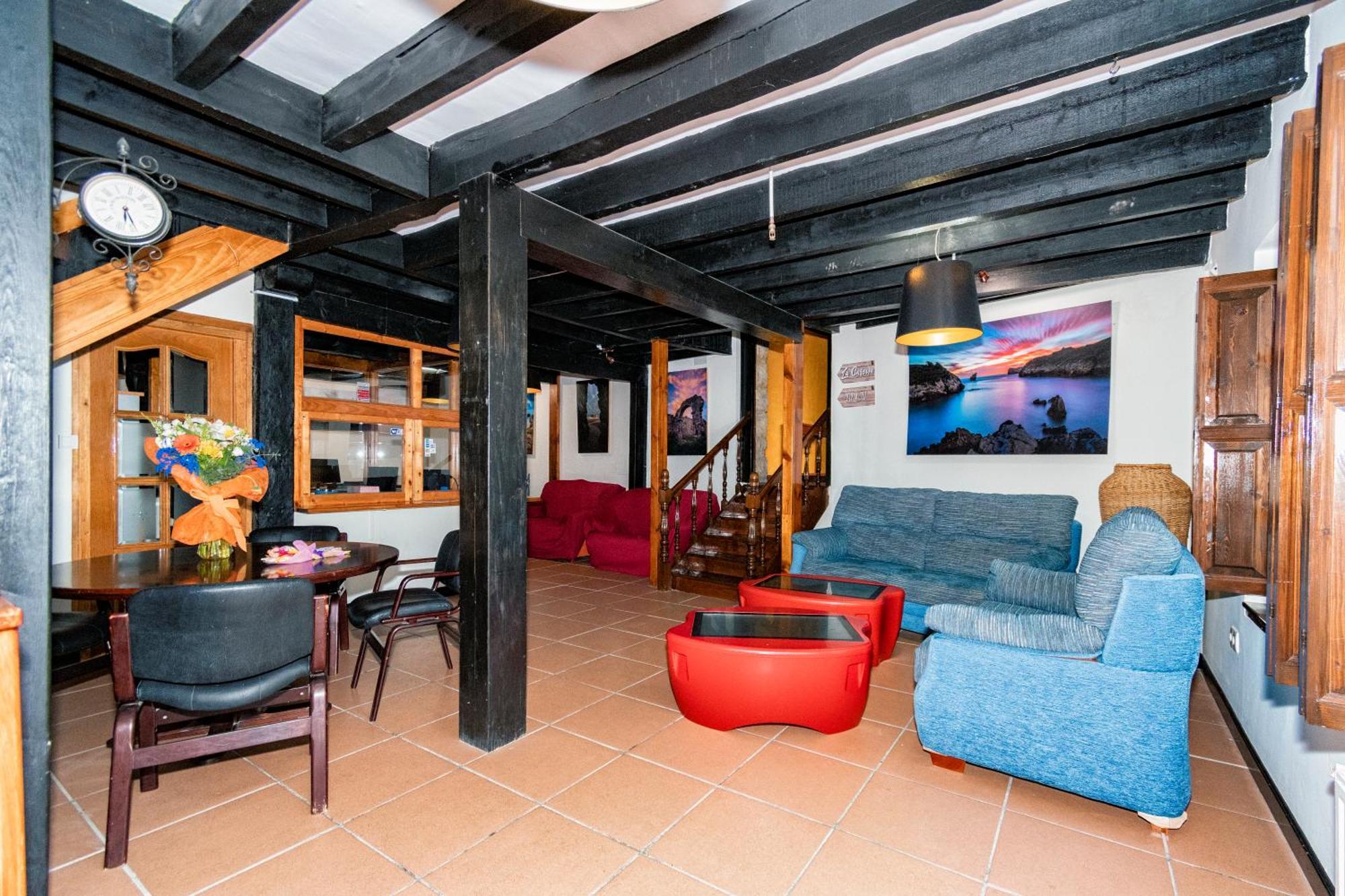 Albergue Santa Marina Buelna Екстер'єр фото
