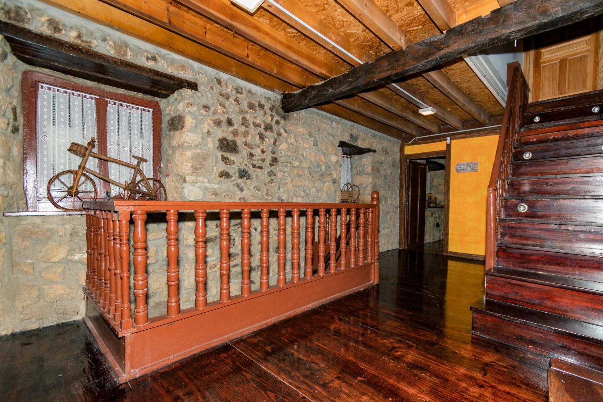Albergue Santa Marina Buelna Екстер'єр фото